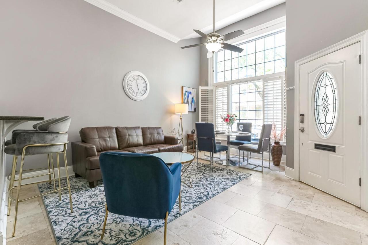 Hosteeva Modern Condo Near Magazine St & Close To Fq Новый Орлеан Экстерьер фото